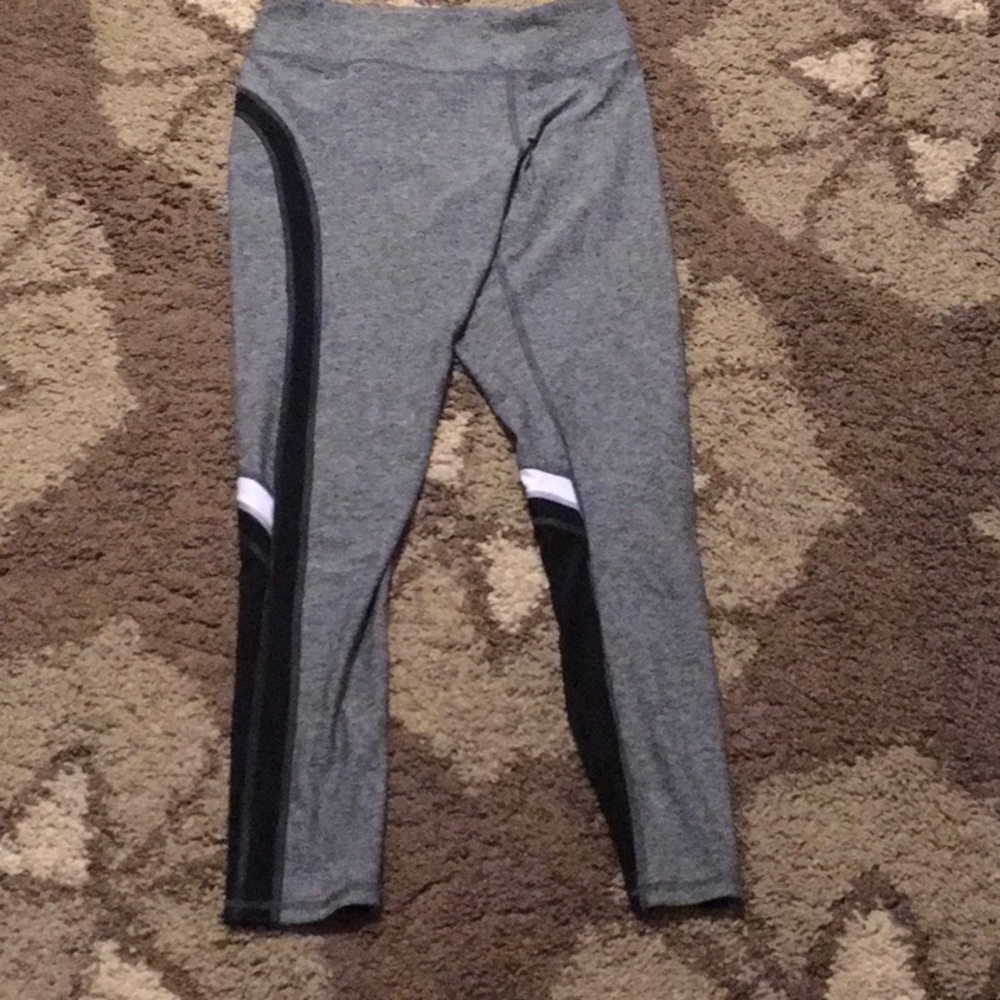 Leggings (never wore it)